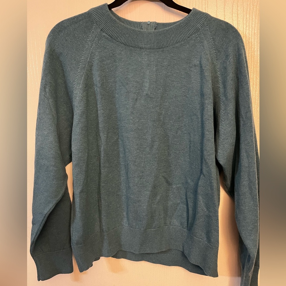 Retro zip back sweater